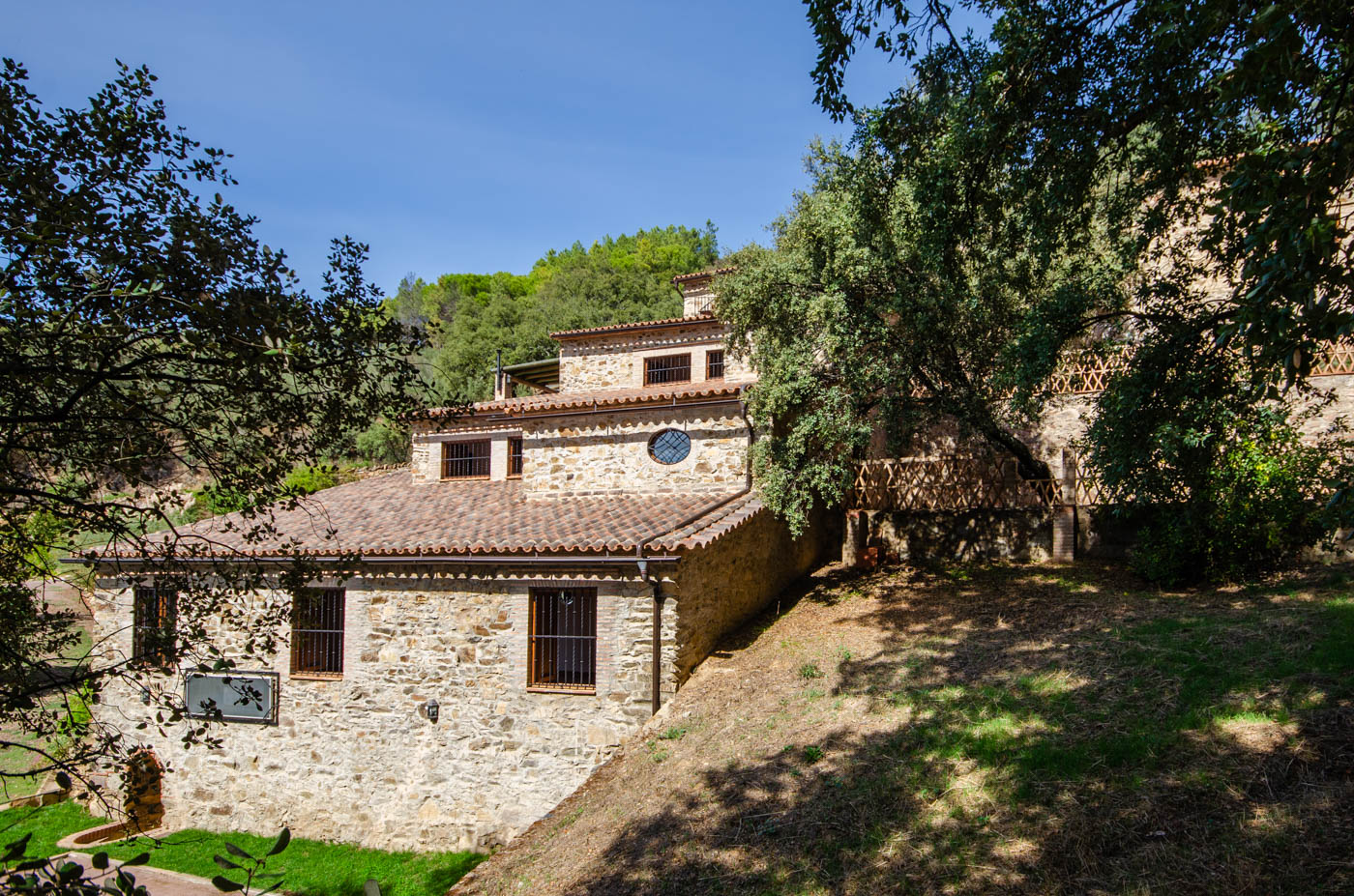 Su molino vacacional restaurado se distribuye en 3 plantas 